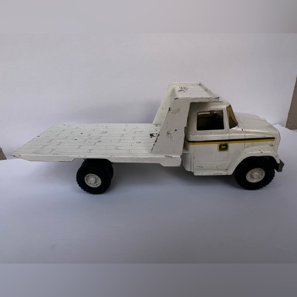 Vintage John Deere White Metal Dump Truck Toy Vehicle Farm Tractor - Picture 9 of 16